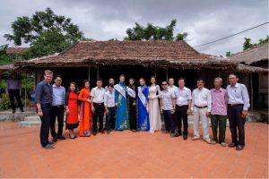 VietGroup, các Hoa hậu, Á Hậu nước Áo 2018 và các sở ban ngành của Tỉnh Quảng Bình đến viếng thăm nhà Đại Tướng Võ Nguyên Giáp